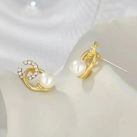 Diamond Studed Pearl C Earrings - Picture 5 of 5